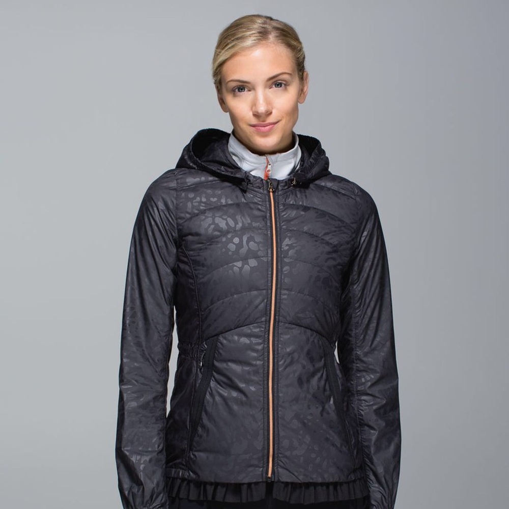 Lululemon Spring Fling Puffy Windbreaker
Animal Swirl Embossed Black, Size 10